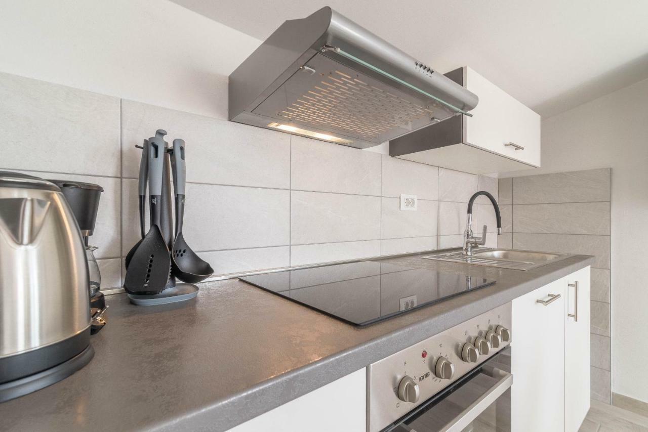 Apartmant Sea Sukošan Buitenkant foto